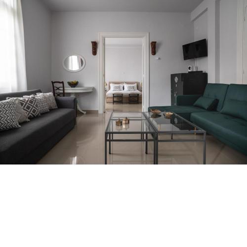 Polytimon, an Athenian neoclassical apartment