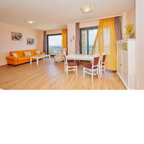 Pomorie Seafront Apartments