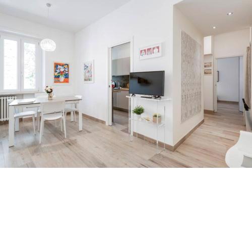 Ponte Vecchio-Newly restyled flat