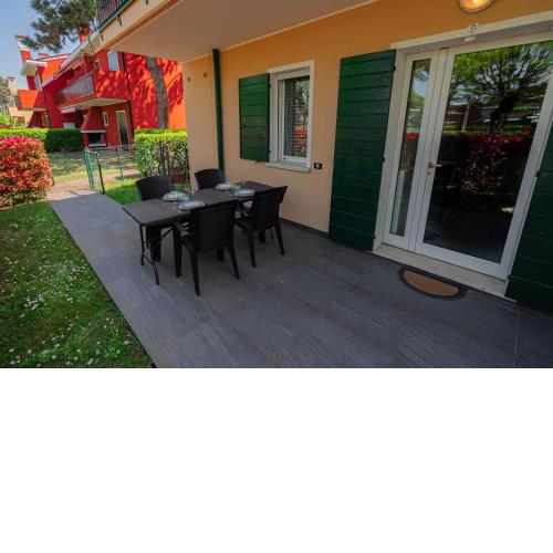 [POOL-PARKING] Apartment with Private Garden 500m from the Sea