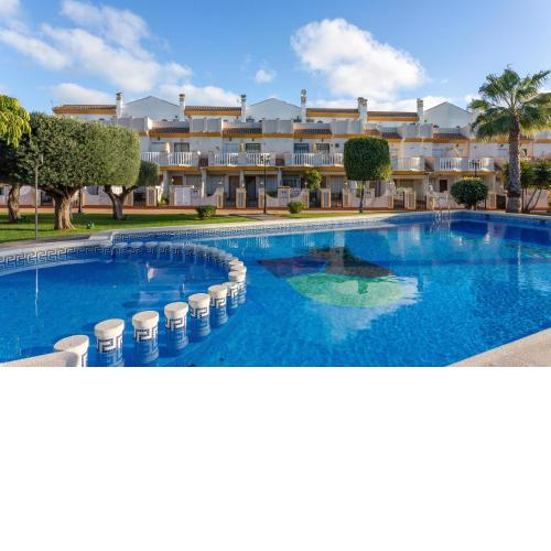Pool-side townhouse in Cabo Roig