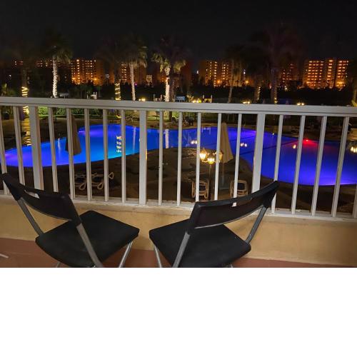 Pool View Apartment in Golf Porto Marina