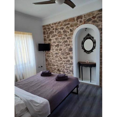 Poros Seaside Suite