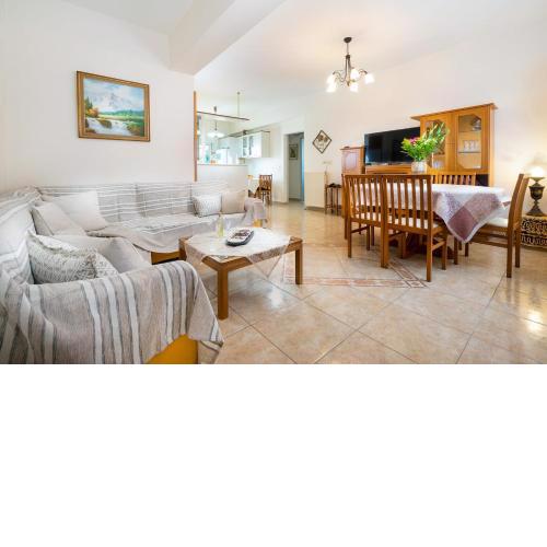 Port Apartment