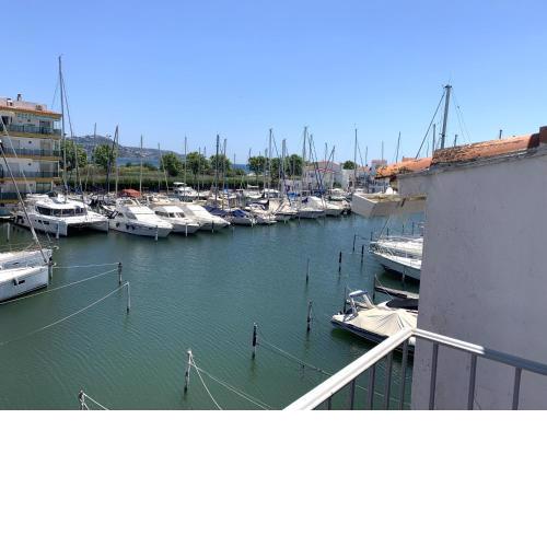 Port Moxo 21