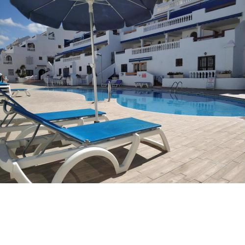 Port Royal Lounge Terrace, one bedroom apartment, heated pool, WiFi
