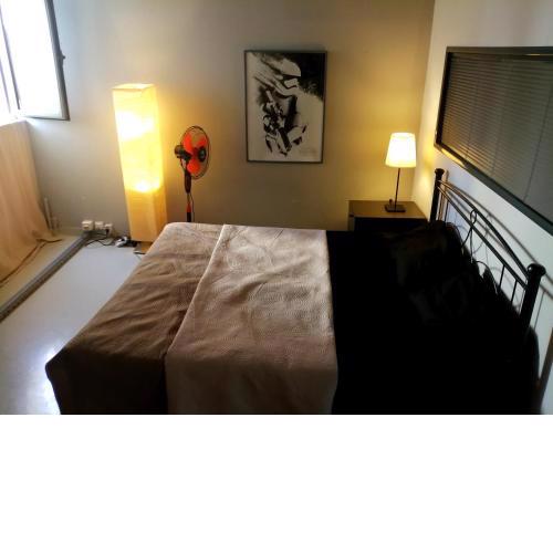 PORT very near fast Wi-Fi Netflix ROOM2