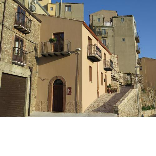Porta Baciamano