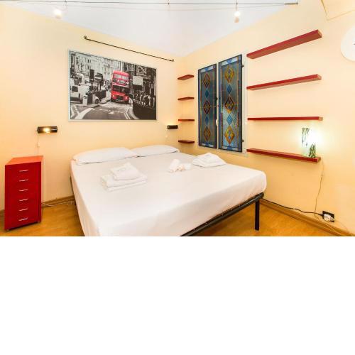 Porta Nuova Central Flat with Balcony