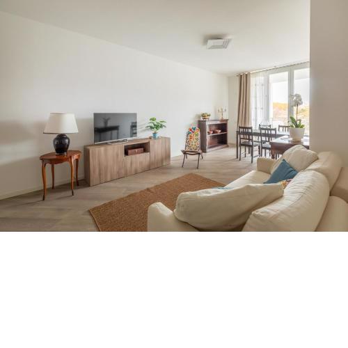 Porta Portese Modern Apartment