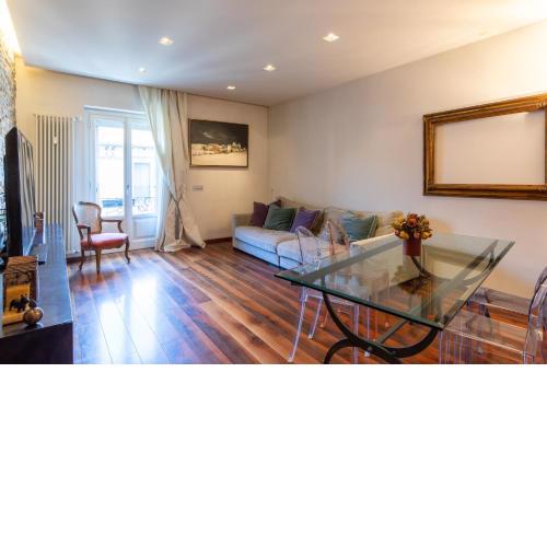 Porta Venezia- design apartment, 2-bedrooms, Netflix, wifi