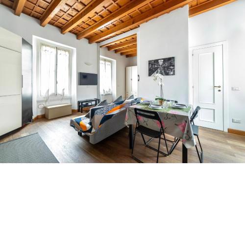 Porta Venezia Elegant Flat