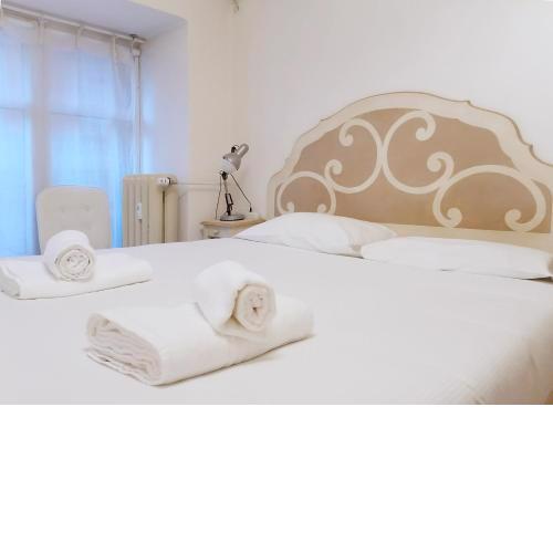 Porta Venezia & Giardini Montanelli Cozy Flat