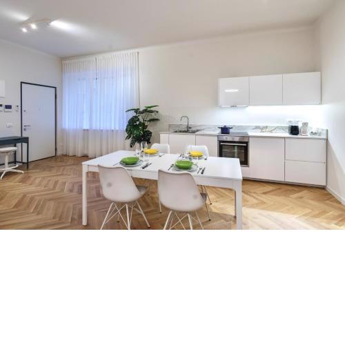 PORTA VENEZIA-TRILOCALE-LUXURY con Wifi-Neflix