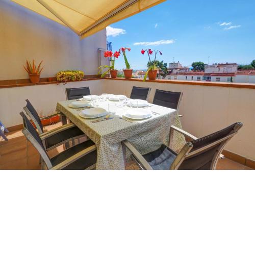 Portman Duplex by Hello Homes Sitges