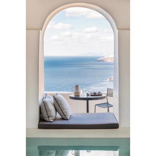 Porto Fira Suites