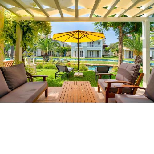 Portville Holiday Villas - Casa Di Mezzo