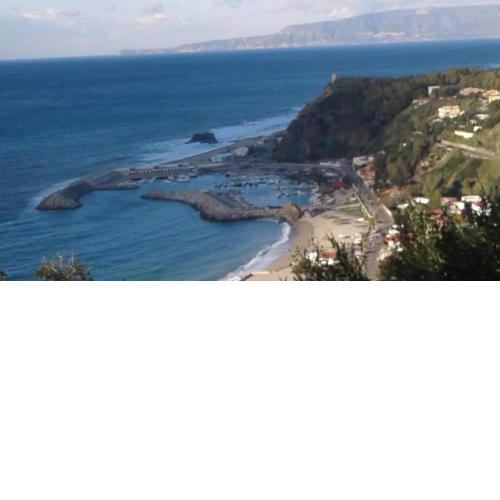 Prajola - Casa al mare, Palmi