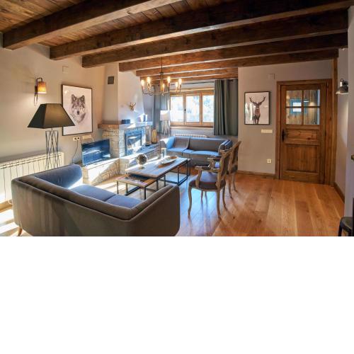 PRECIOSA CASA, NAUT ARAN, ALTO ARAN, GESSA, A 4 KM DE BAQUEIRA, 212 M2 wifi