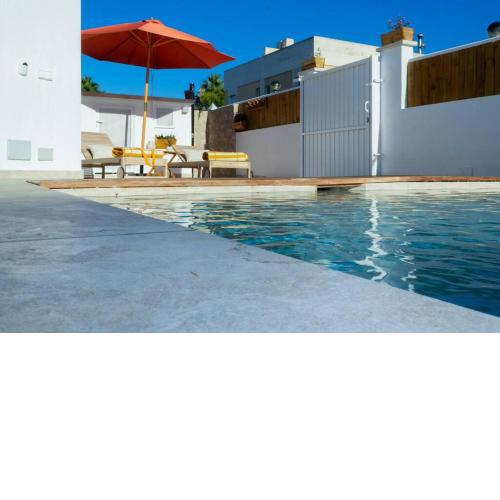 Preciosa Villa con piscina privada al lado del Mar