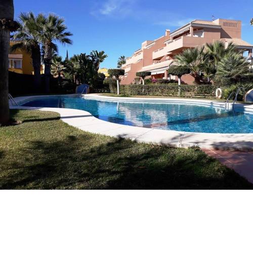 Precioso alojamiento naturista con piscina