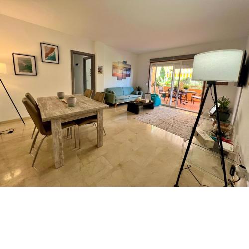 Precioso apartamento con bbq cerca de la playa en Estepona