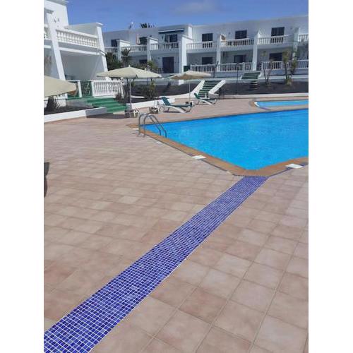 Precioso apartamento con piscina comunitaria