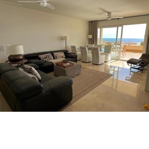 Precioso apartamento con piscina, vistas a mar