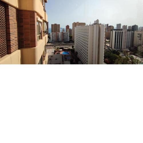 Precioso apartamento con piscina y vistas al mar Mediterráneo.