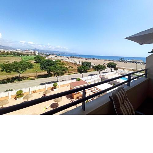Precioso apartamento con terraza frente al mar