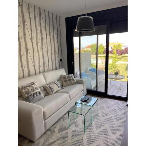 Precioso apartamento con terraza y piscina en Portonovo-Sanxenxo