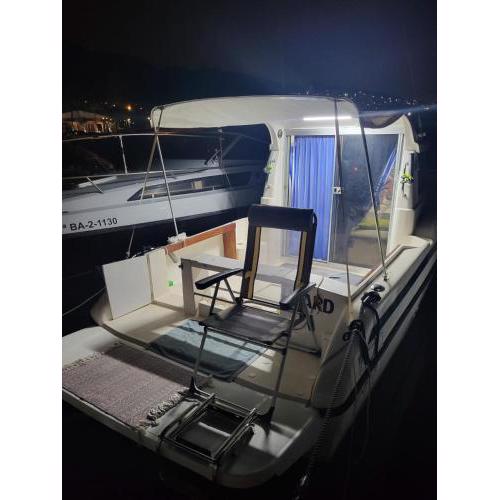 Precioso barco para desconectar