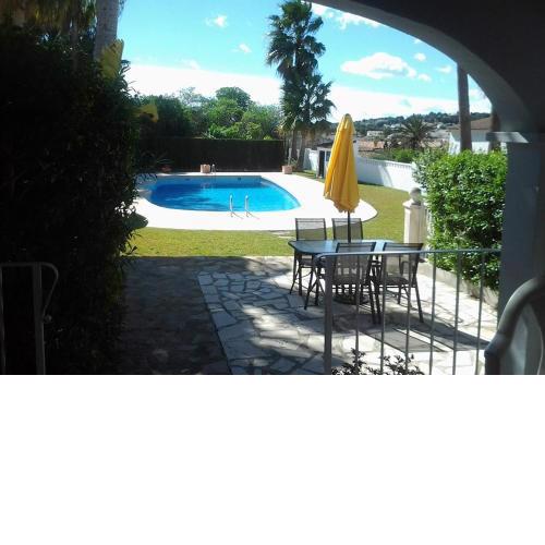 PRECIOSO BUNGALOW EN MORAIRA/ LOVELY BUNGALOW IN MORAIRA