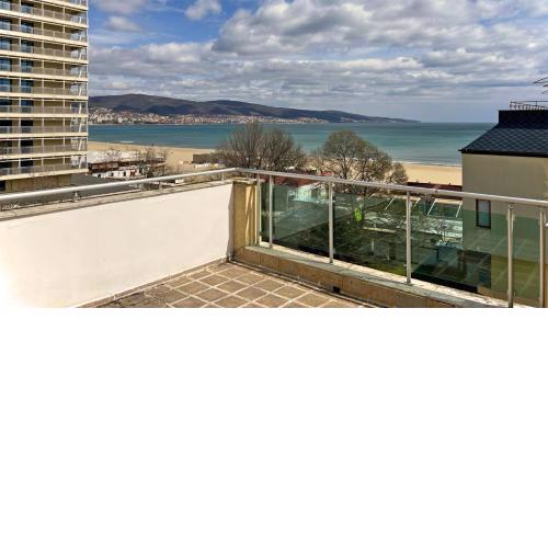 Premium Apartment Midia Beach