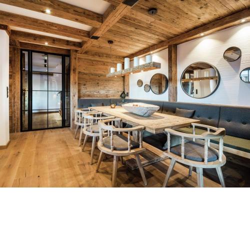 Premium chalet in Wagrain Salzburger Land with 2 saunas and heated swimming pool