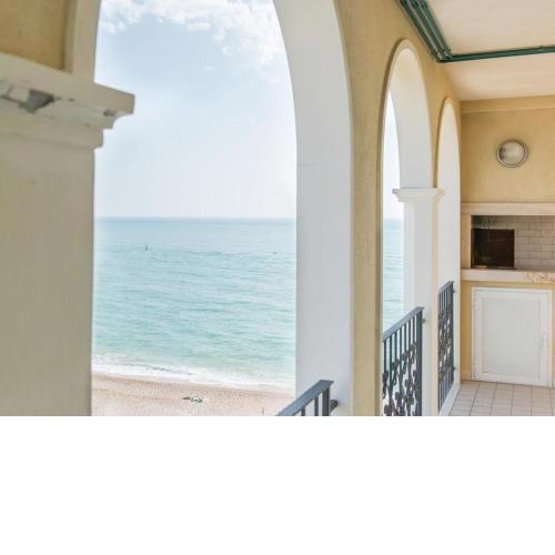 Prestigioso attico sul mare