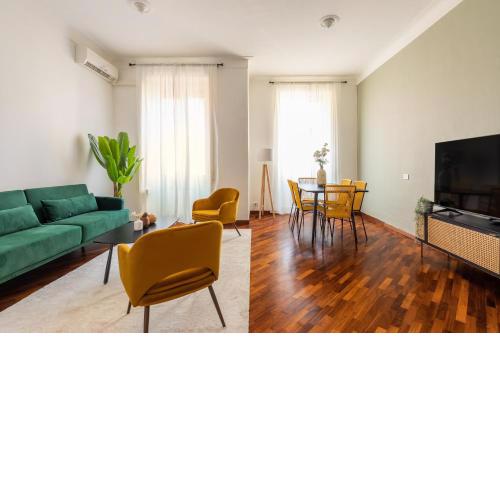 [Prestigious apartment at the Vatican]