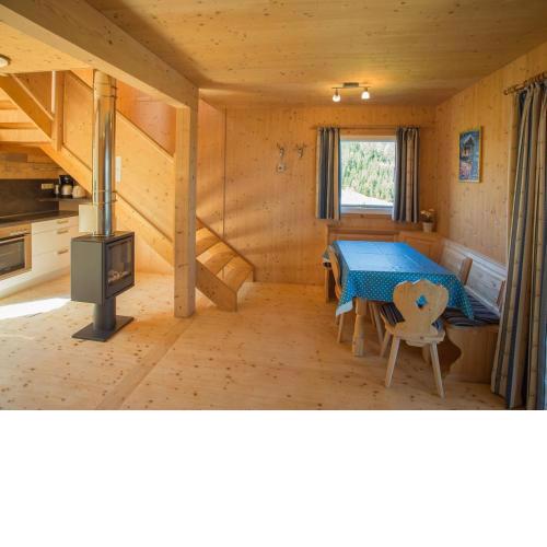 Pretty Chalet in Bad St Leonhard near Klippitzt rl Ski Area