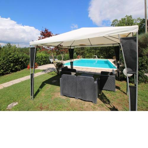 Pretty Chalet in Citt di Castello with Swimming Pool
