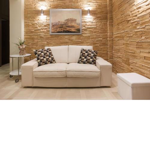 Pretty rooms in Gold and Blue apartment in safe central area