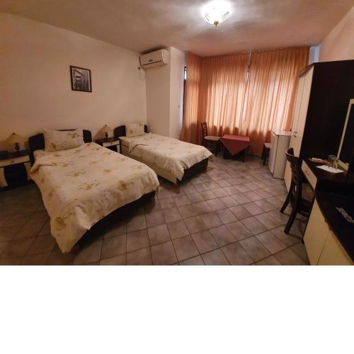 Primavera 1 Hotel