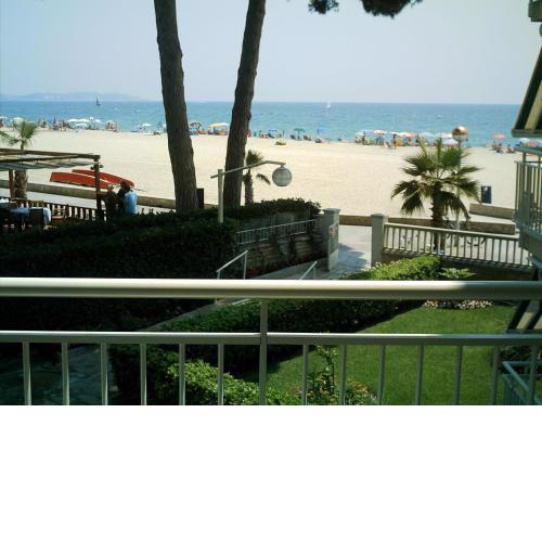 Primera Linea De Mar En Cambrils
