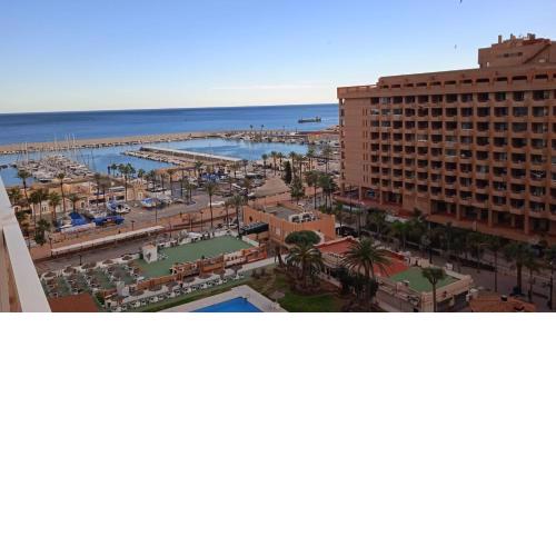 Primera linea playa y vista mar PYR Fuengirola 10 floor