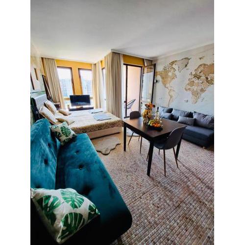 Private Apartament VIP in Royal Beach