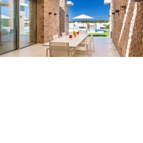Private apartment with 2 rooms and beautiful terrace