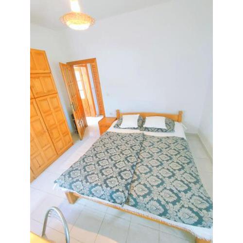 Private apartment with sea view 5min to Side beach
