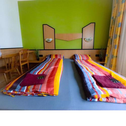 Private double bed room with bathroom