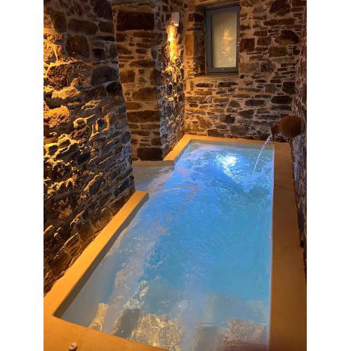Private Heated Pool Palia Mandra