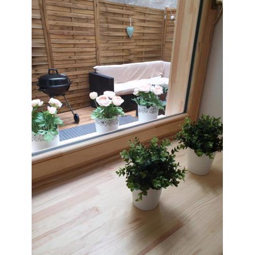 Private interior terrace Near New York Cafe