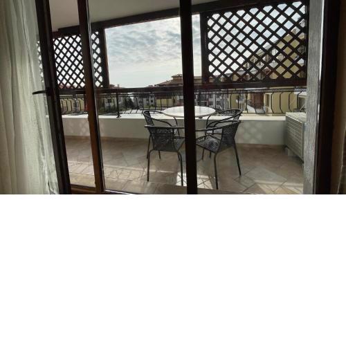Private One Bedroom Apartment Garden of Eden